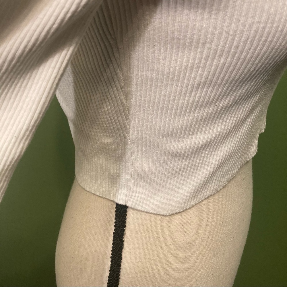 Garage White Ribbed Crop Top - Picture 4 of 8